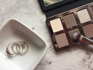 bobbi brown greige palette